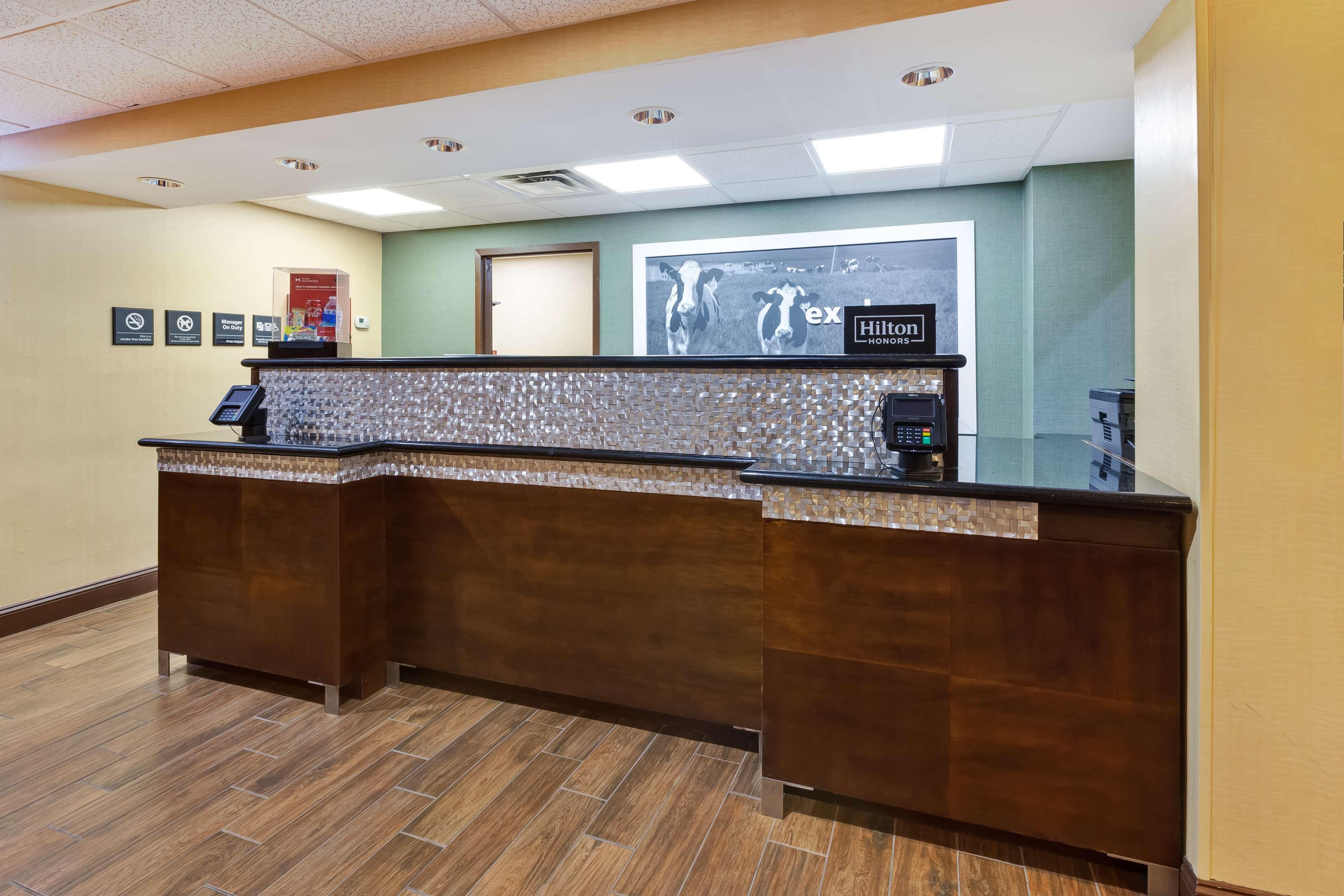 Hampton Inn Cincinnati Airport-North Hebron Eksteriør bilde