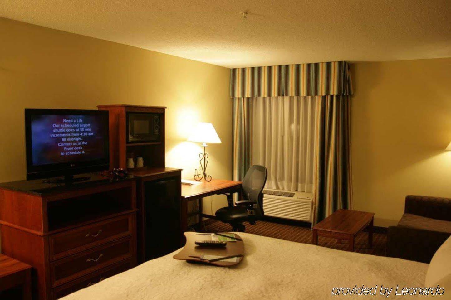 Hampton Inn Cincinnati Airport-North Hebron Eksteriør bilde